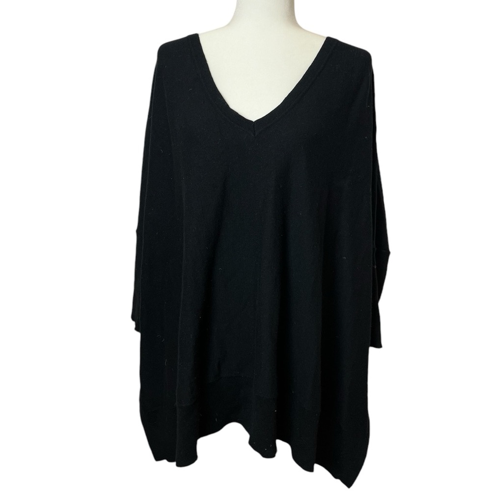 Neiman Marcus Oversized Cashmere blend Sweater Size M